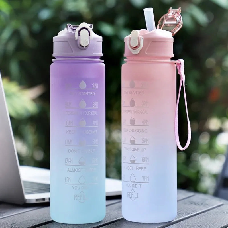 Gourde de Sport Légère à Ouverture Rapide (750ml / 900ml)