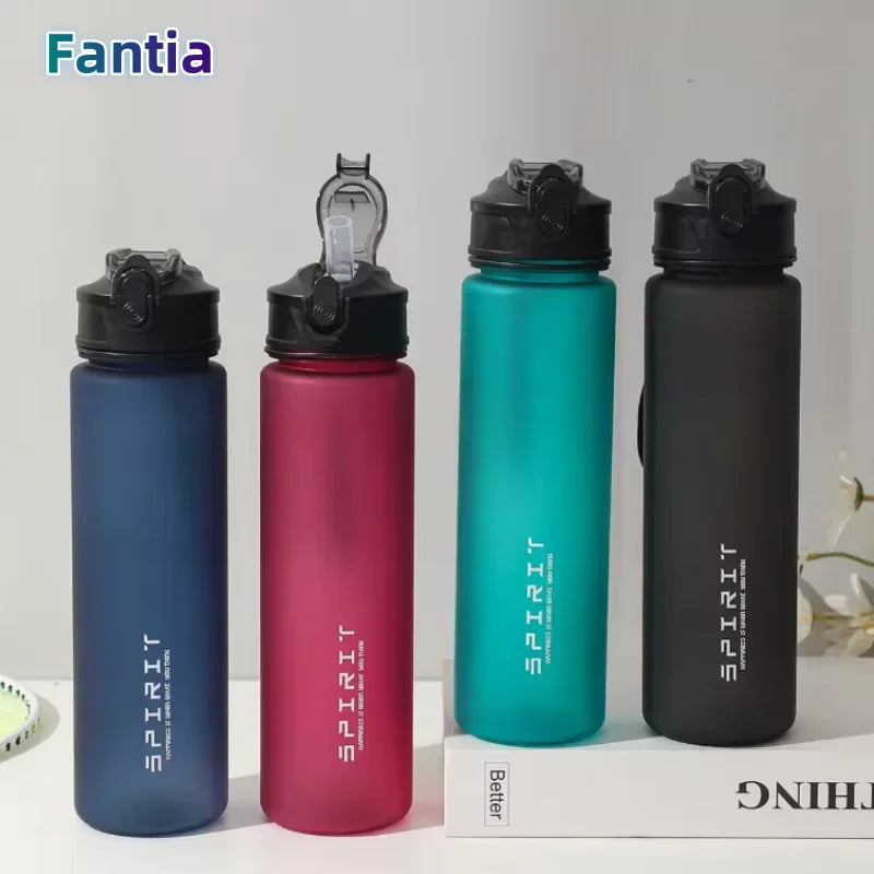 Fantia Gourde de Randonnée Étanche avec Poignée Crochet (750ml)