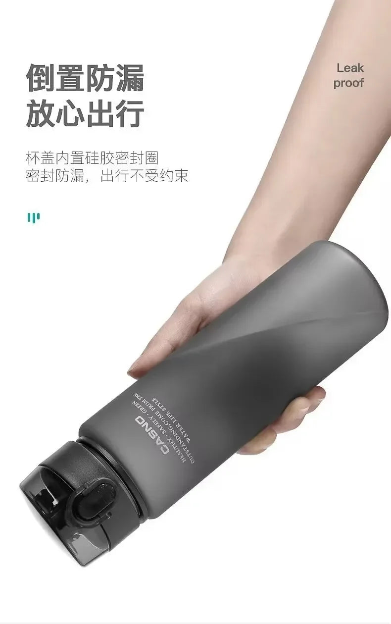 Bouteille d'eau sport Superman 650 ml pour femmes et hommes, gourde motivante anti-fuite, portable et réutilisable, pour activités de plein air, voyage, gym, cadeau, 1 pièce