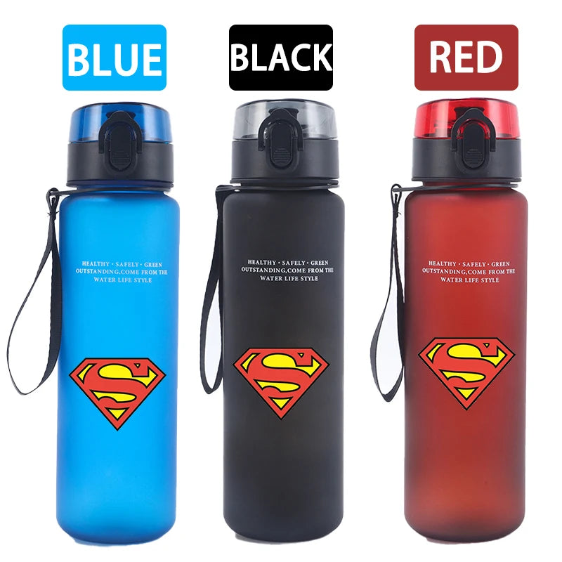 Bouteille d'eau sport Superman 650 ml pour femmes et hommes, gourde motivante anti-fuite, portable et réutilisable, pour activités de plein air, voyage, gym, cadeau, 1 pièce
