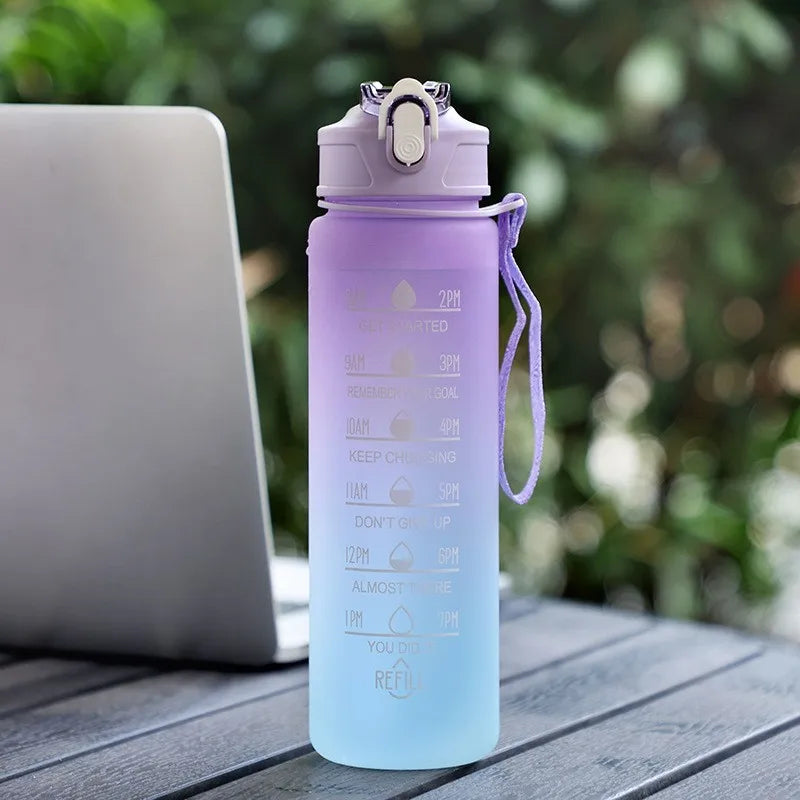 Gourde de Sport Légère à Ouverture Rapide (750ml / 900ml)